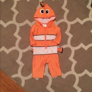 FLASH SALE! Nemo swimsuit wetsuit